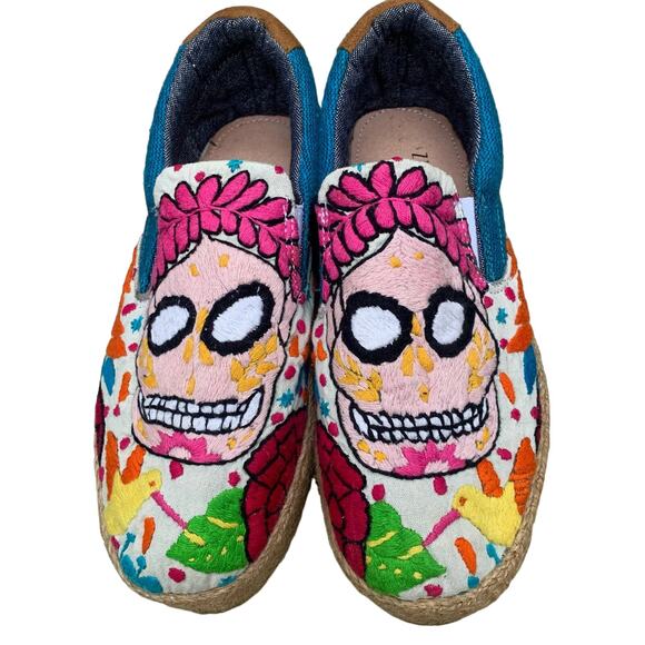 Sugar Skull Artsy Embroidered Slip on Shoes Sz 6 Espadrille Handmade Goth Unique - Picture 1 of 8